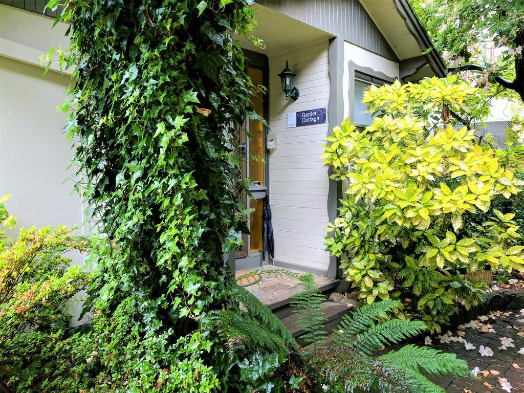 Annie Roes Luxury B&B Bend of Islands Dış mekan fotoğraf