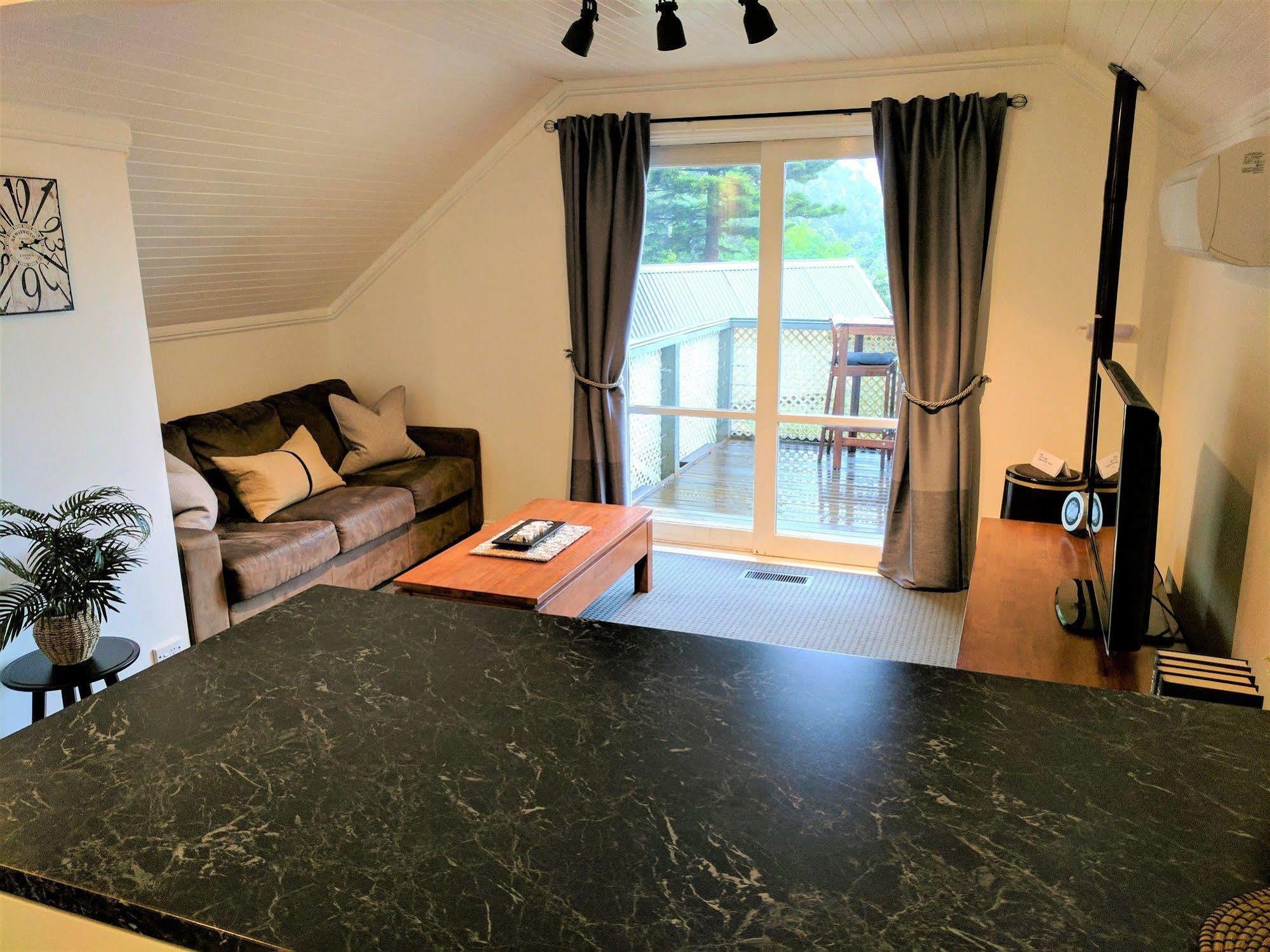 Annie Roes Luxury B&B Bend of Islands Dış mekan fotoğraf