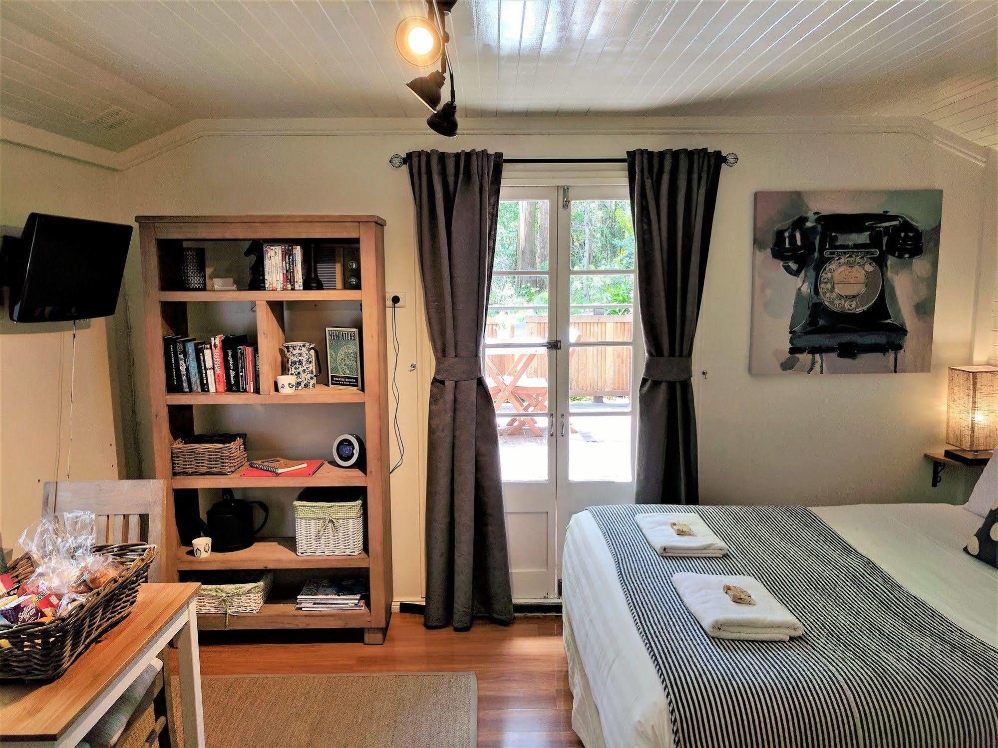 Annie Roes Luxury B&B Bend of Islands Dış mekan fotoğraf
