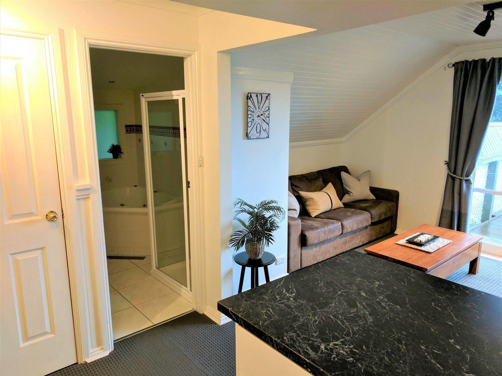 Annie Roes Luxury B&B Bend of Islands Dış mekan fotoğraf